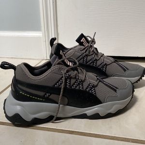 Size 8.5 Puma hiking sneakers.
